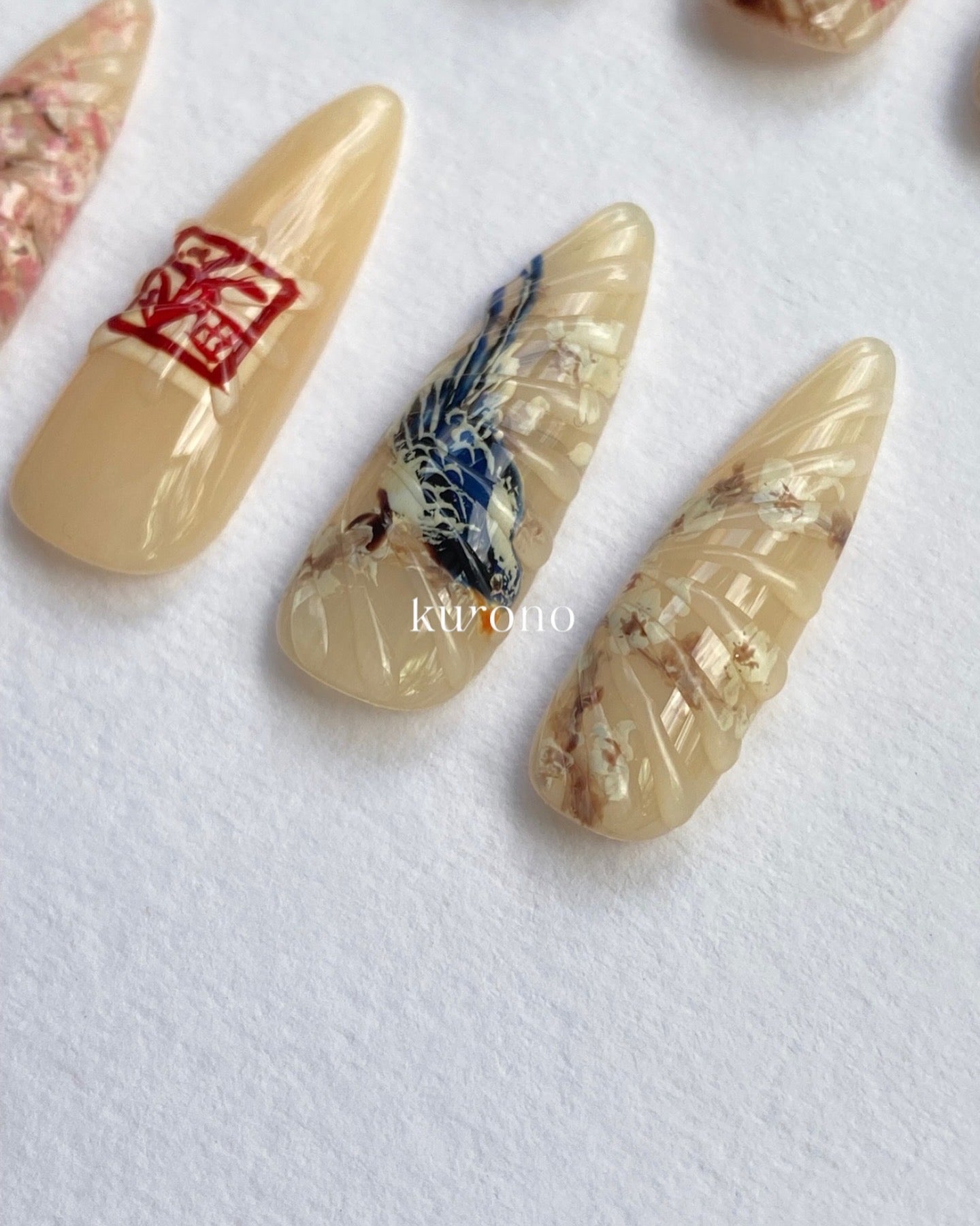 The Three Bluebirds (三青鸟)